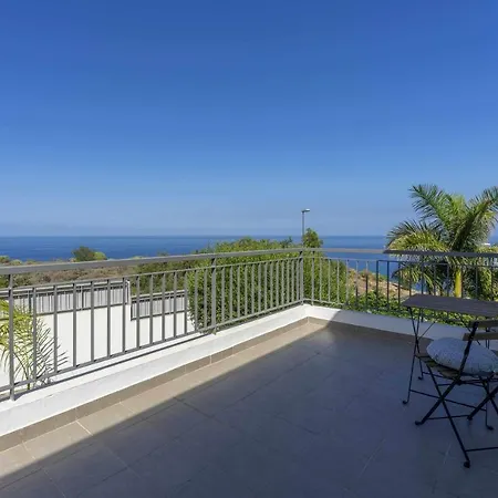 Luxury Atlante Con Piscina Climatiza Privada וילה